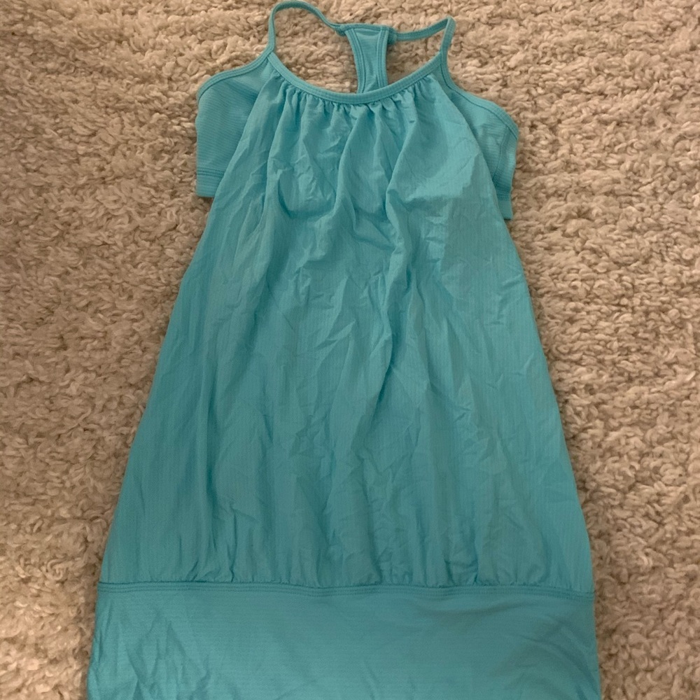 Lululemon top w built in sports bra